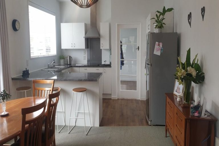 Photo of property in 132 Innes Road, St Albans, Christchurch, 8052