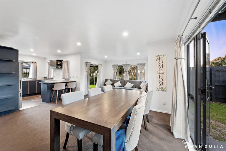 Photo of property in 2 Whitbourne Heights, Manurewa, Auckland, 2105