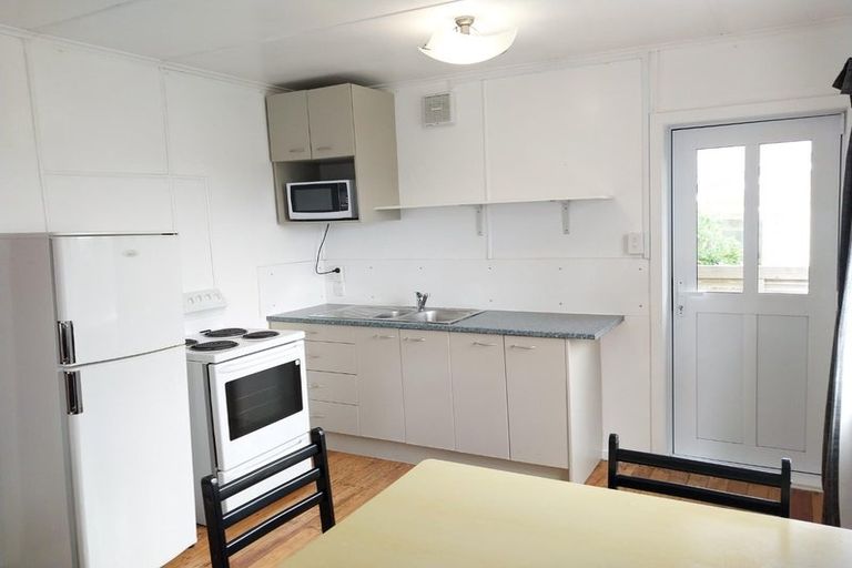 Photo of property in 41 Pembroke Road, Northland, Wellington, 6012
