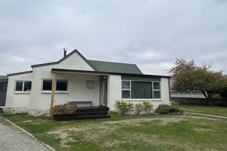 Photo of property in 56 Hunter Crescent, Wanaka, 9305