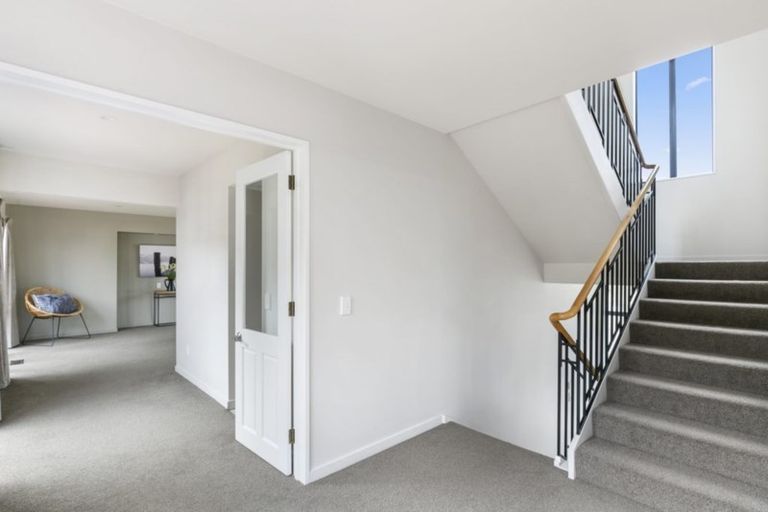 Photo of property in 47 Waverton Terrace, Churton Park, Wellington, 6037