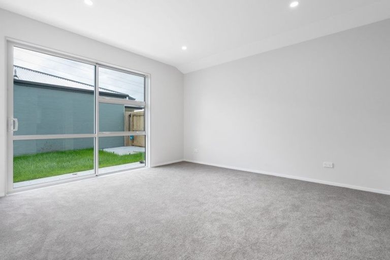 Photo of property in 8 Wairepo Street, Takanini, 2112
