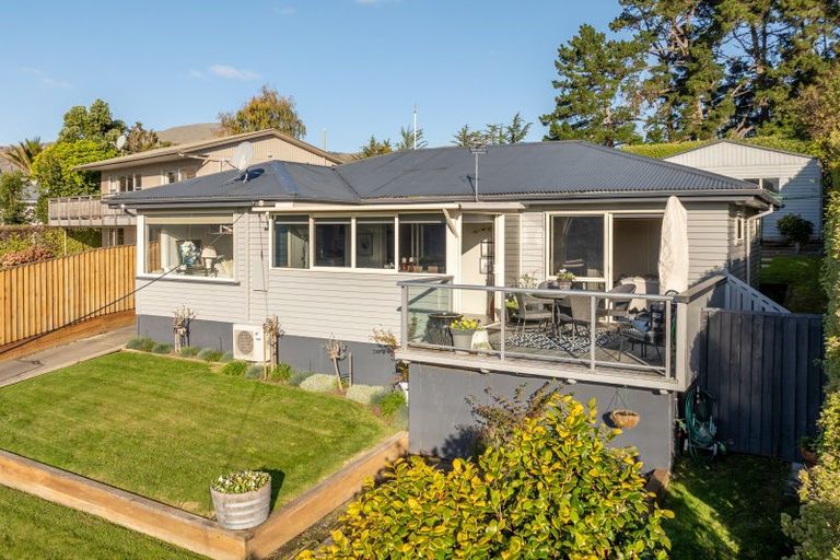 Photo of property in 72 Marine Drive, Diamond Harbour,  8971