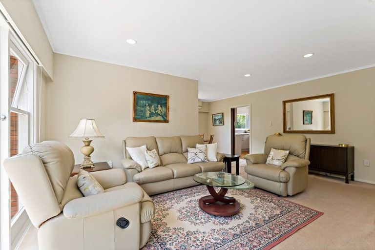 Photo of property in 8 Sorrel Crescent, Bucklands Beach, Auckland, 2012