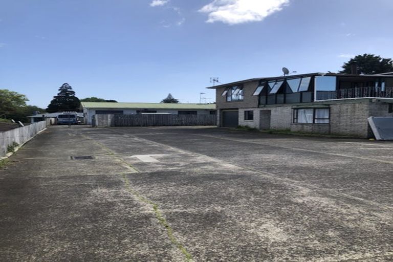 Photo of property in 20 Christmas Road, Manurewa, Auckland, 2102