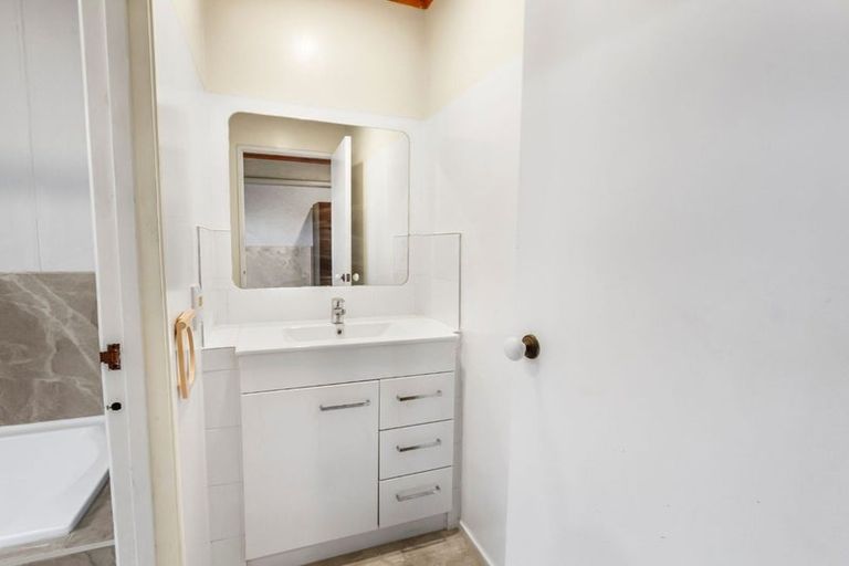 Photo of property in 1/61 Great South Road, Manurewa, Auckland, 2102