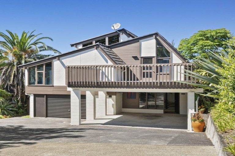 Photo of property in 18 Amante Crescent, Mairangi Bay, Auckland, 0630