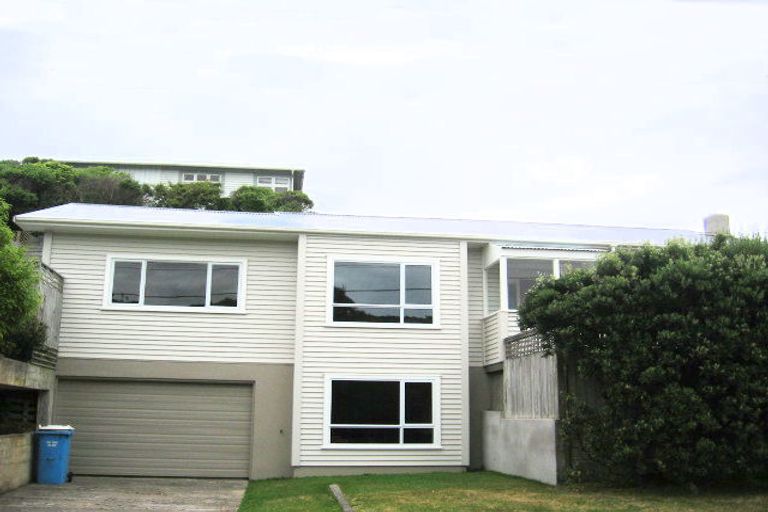 Photo of property in 67 Ranui Crescent, Khandallah, Wellington, 6035