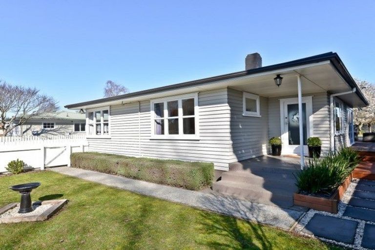 Photo of property in 90 Hall Street, Cambridge, 3434