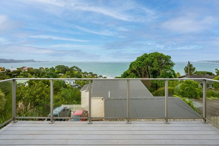 Photo of property in 1/272 Whangaparaoa Road, Red Beach, 0932