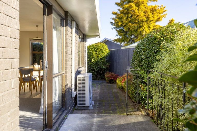 Photo of property in 7 Kathleen Place, Rainbow Point, Taupo, 3330