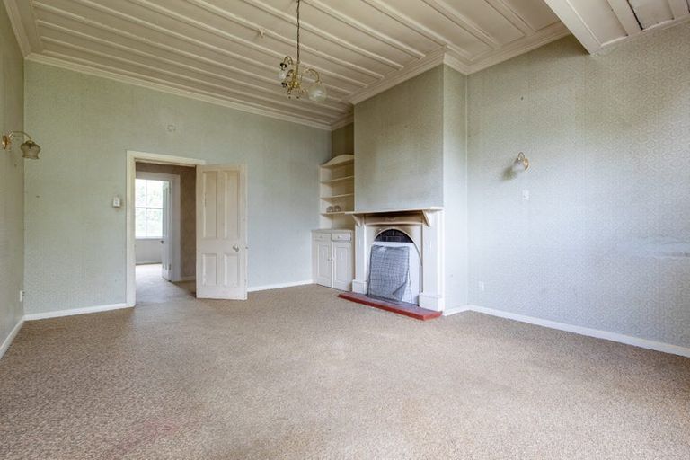 Photo of property in 213 High Street, Dannevirke, 4930