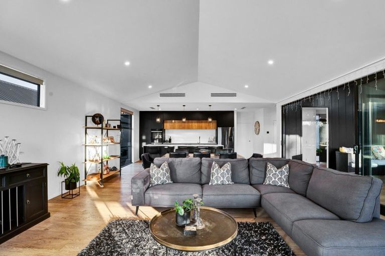 Photo of property in 4/20 Gordon Street, Glen Avon, New Plymouth, 4312