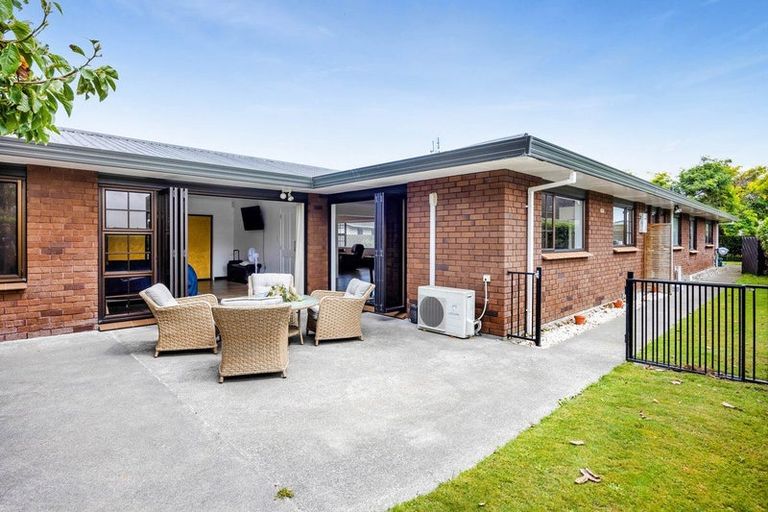 Photo of property in 74 Rata Street, Hawera, 4610