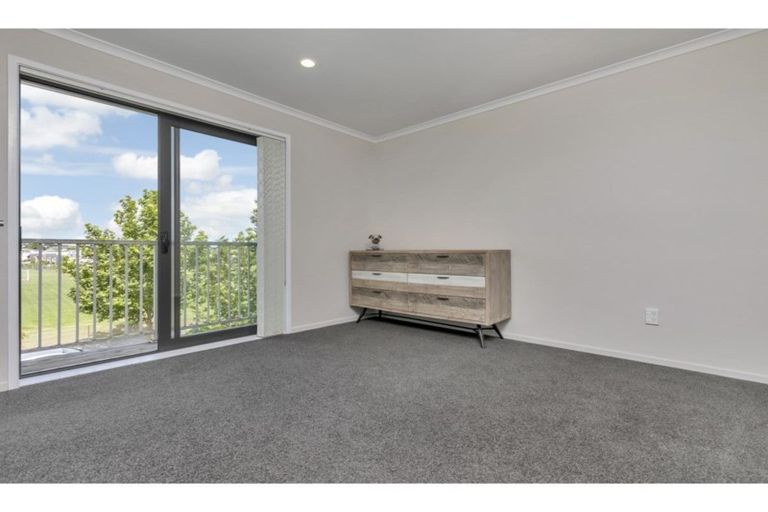 Photo of property in 30 Squadron Drive, Hobsonville, Auckland, 0616