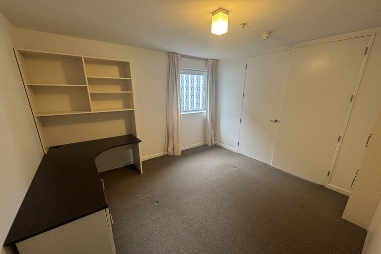 Photo of property in Montreaux Apartments, 9c/164 The Terrace, Wellington Central, Wellington, 6011
