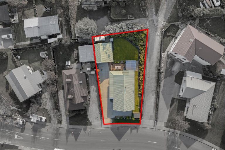 Photo of property in 5 Mount Iron Drive, Wanaka, 9305