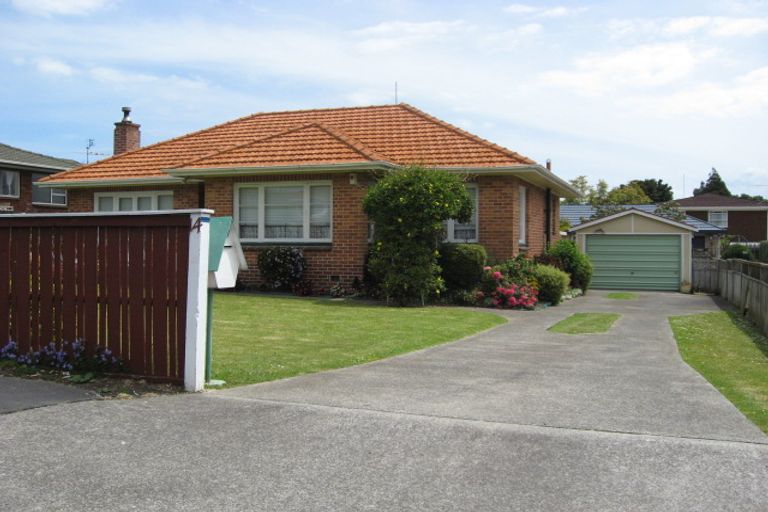 Photo of property in 14a Coronation Road, Mangere Bridge, Auckland, 2022