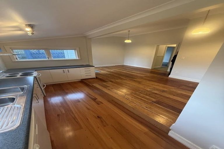 Photo of property in 28 Bay Street, Petone, Lower Hutt, 5012