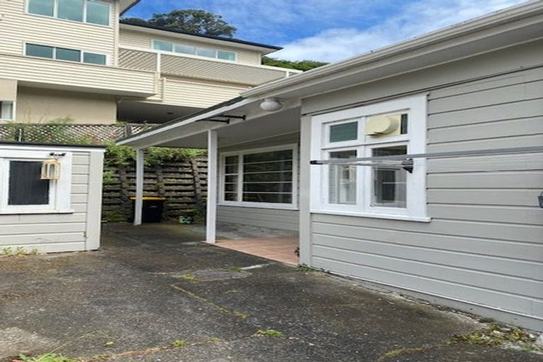 Photo of property in 115 Glenmore Street, Kelburn, Wellington, 6012