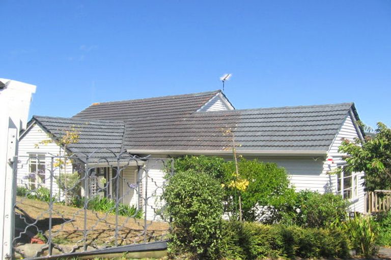 Photo of property in 7 Rodney Street, Northland, Wellington, 6012
