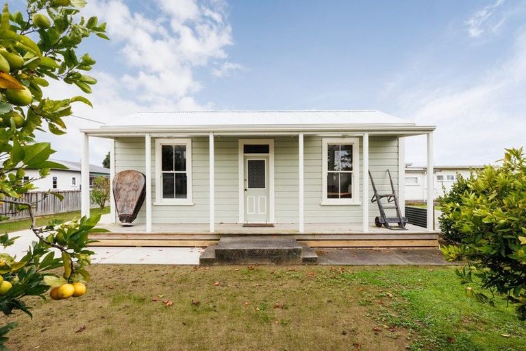 Photo of property in 12 Ngaire Street, Longburn, Palmerston North, 4412