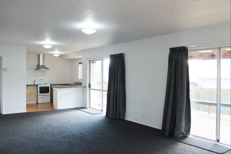 Photo of property in 11 Elmslie Place, Owhata, Rotorua, 3010