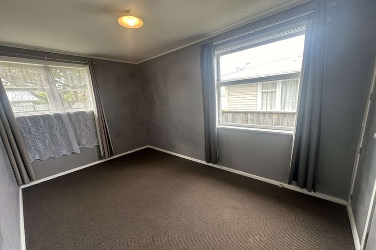Photo of property in 52 Makarini Street, Paraparaumu, 5032
