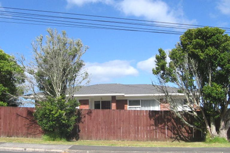 Photo of property in 2/92d Manuka Road, Glenfield, Auckland, 0629