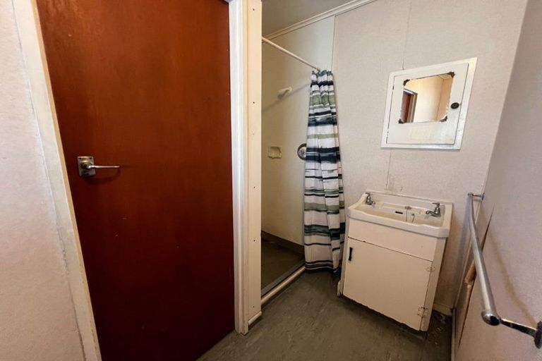 Photo of property in 1/626 Main Street, Palmerston North, 4414