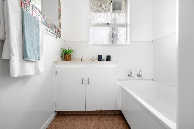 Photo of property in 150 Burns Street, Leamington, Cambridge, 3432