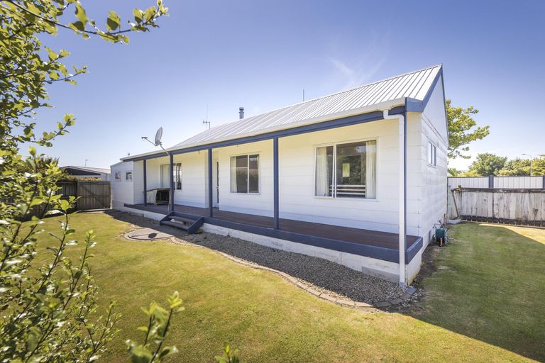 Photo of property in 8 Mercury Street, Milson, Palmerston North, 4414
