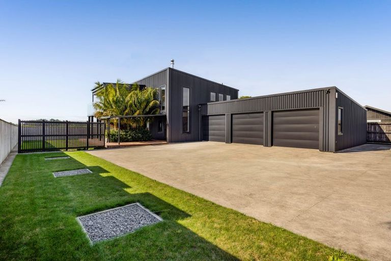 Photo of property in 6 Hawetaone Street, Bell Block, New Plymouth, 4312