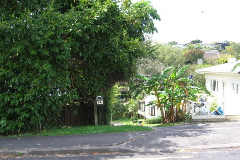Photo of property in 2/21 Long Bay Drive, Torbay, Auckland, 0630