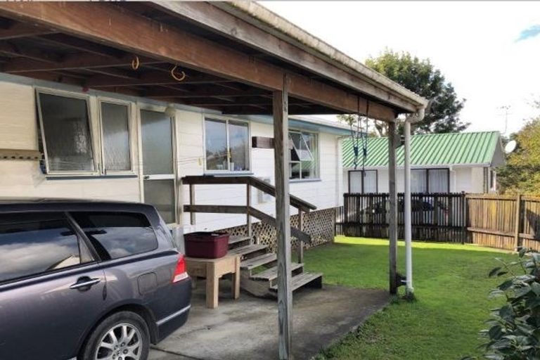 Photo of property in 2/16 Bloomfield Place, Onerahi, Whangarei, 0110