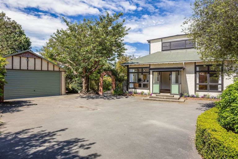 Photo of property in 120 Aorangi Road, Bryndwr, Christchurch, 8053