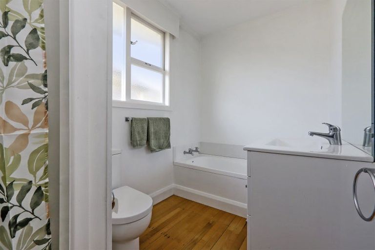 Photo of property in 806a Riverslea Road North, Parkvale, Hastings, 4122