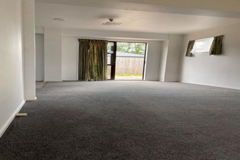 Photo of property in 72a Borich Road, Sunnyvale, Auckland, 0612