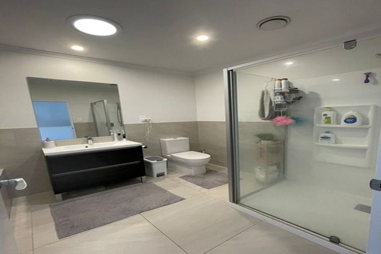 Photo of property in 36 Owen Chapman Drive, Red Beach, 0932