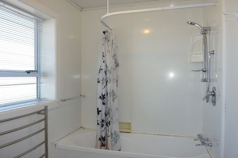 Photo of property in 90 Neill Street, Hornby, Christchurch, 8042