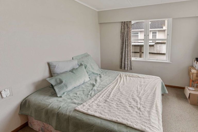 Photo of property in 18 Clyde Street, Levin, 5510