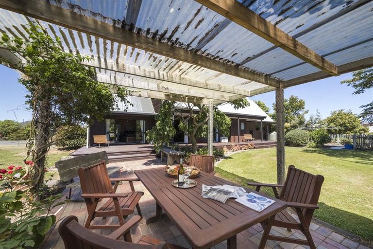 Photo of property in 9 Wanganui Road, Marton, 4710