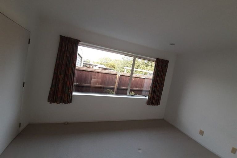 Photo of property in 27 Staveley Street, Avonhead, Christchurch, 8042