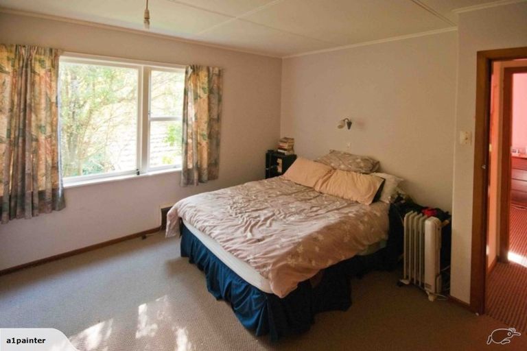 Photo of property in 30a Collier Avenue, Karori, Wellington, 6012