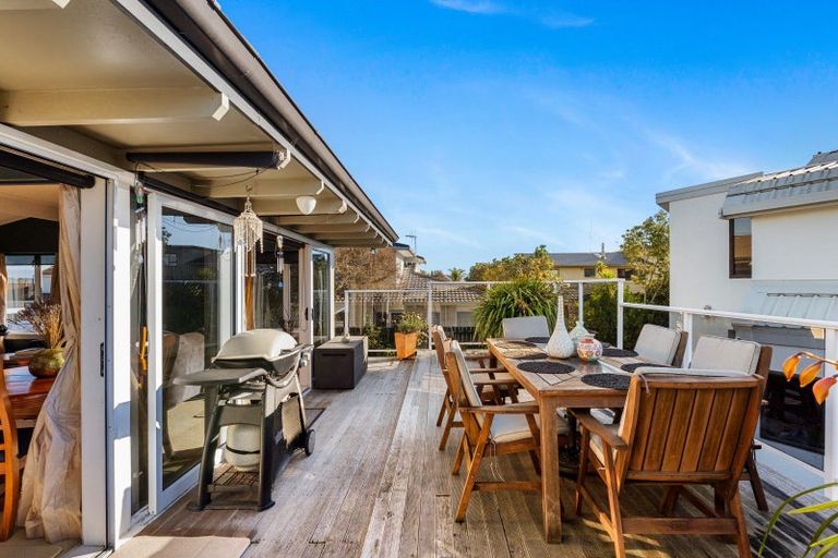 Photo of property in 35 Charles Street, Westshore, Napier, 4110