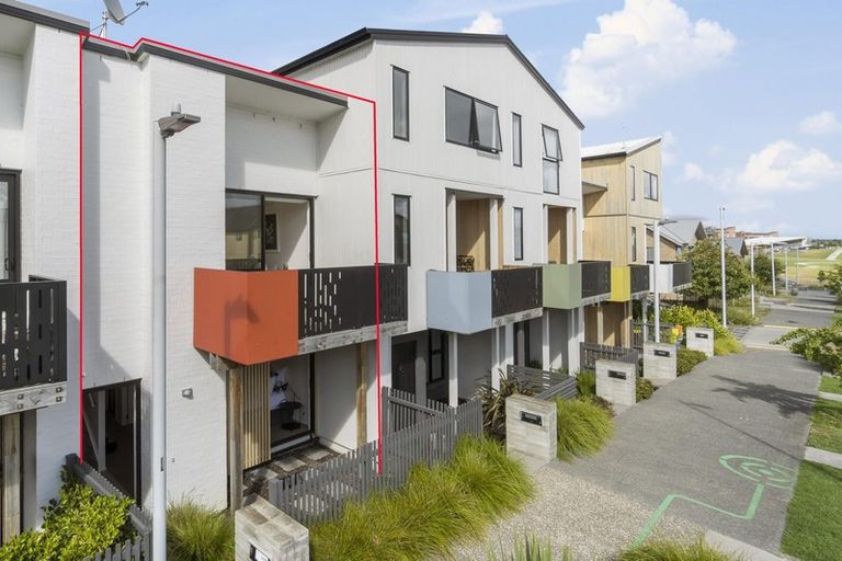 Photo of property in 9 Onekiritea Road, Hobsonville, Auckland, 0616