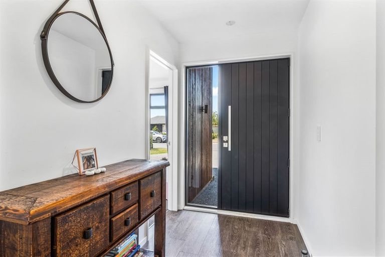 Photo of property in 31 Lewis Crescent, Rolleston, 7614