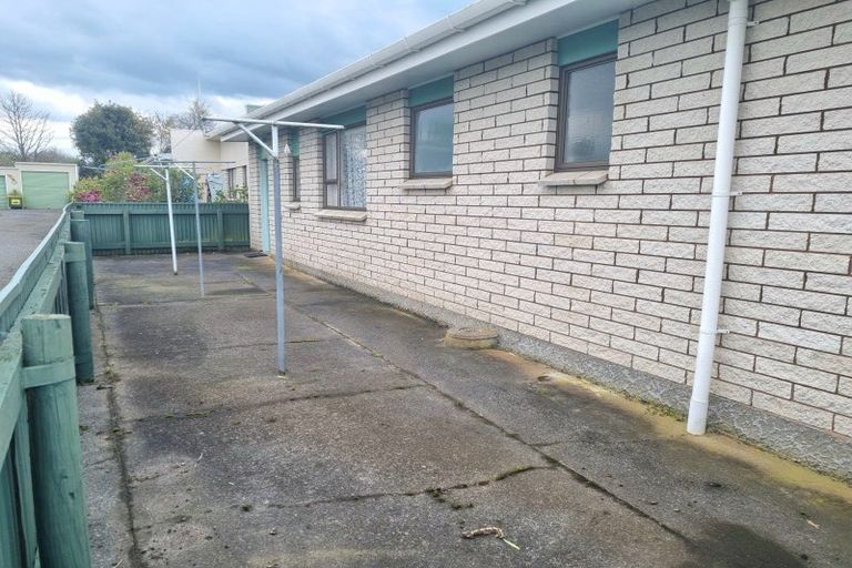 Photo of property in 1/10 Oxford Street, Marton, 4710