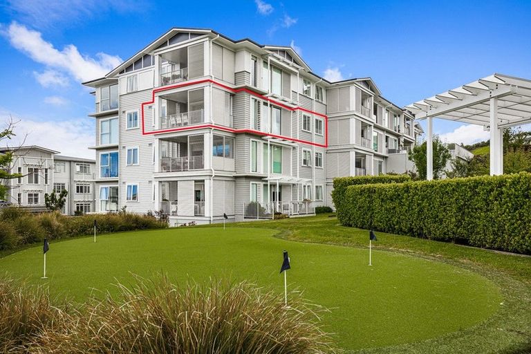 Photo of property in 105 Panorama Heights, Orewa, 0931