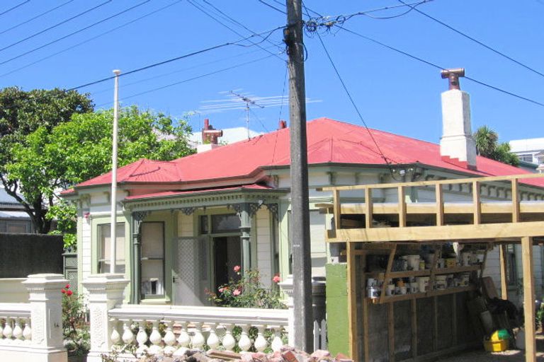 Photo of property in 1 Ranfurly Terrace, Mount Cook, Wellington, 6021